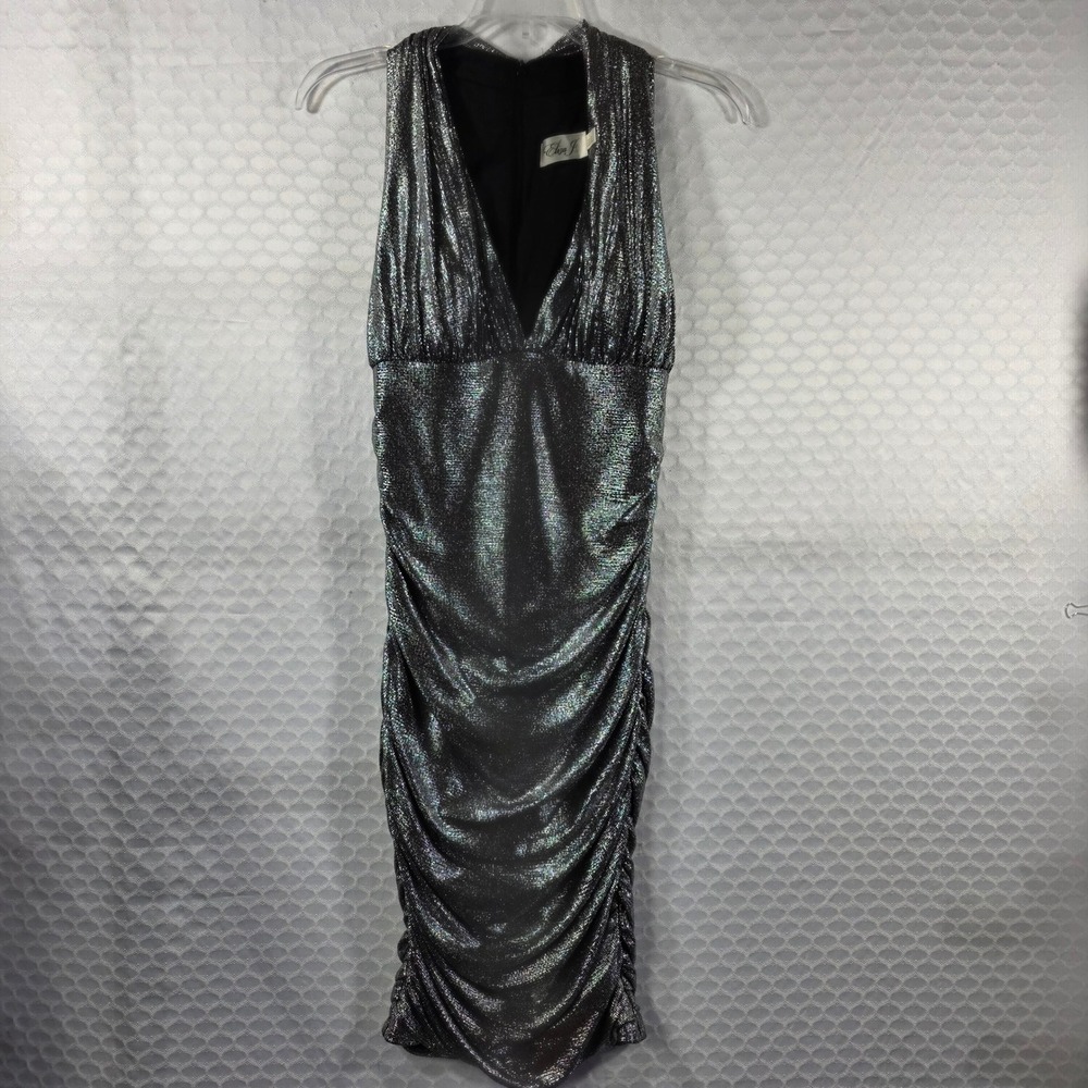 Eliza J Metallic Silver Ruched Deep V-Neck Bodycon Cocktail Dress Size 8